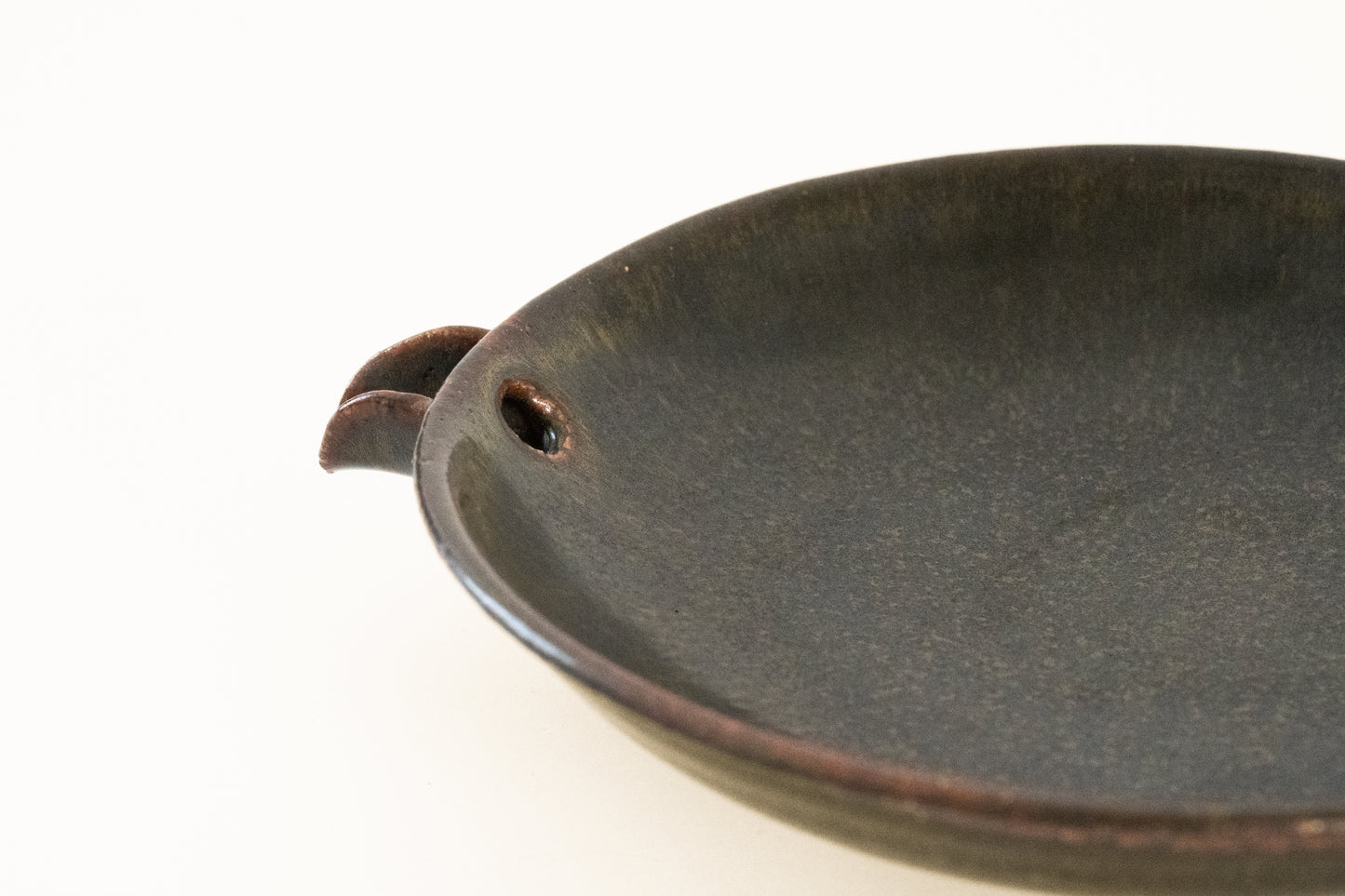 Flat Katakuchi Bowl 19 cm - Black Glaze | MIT-B016