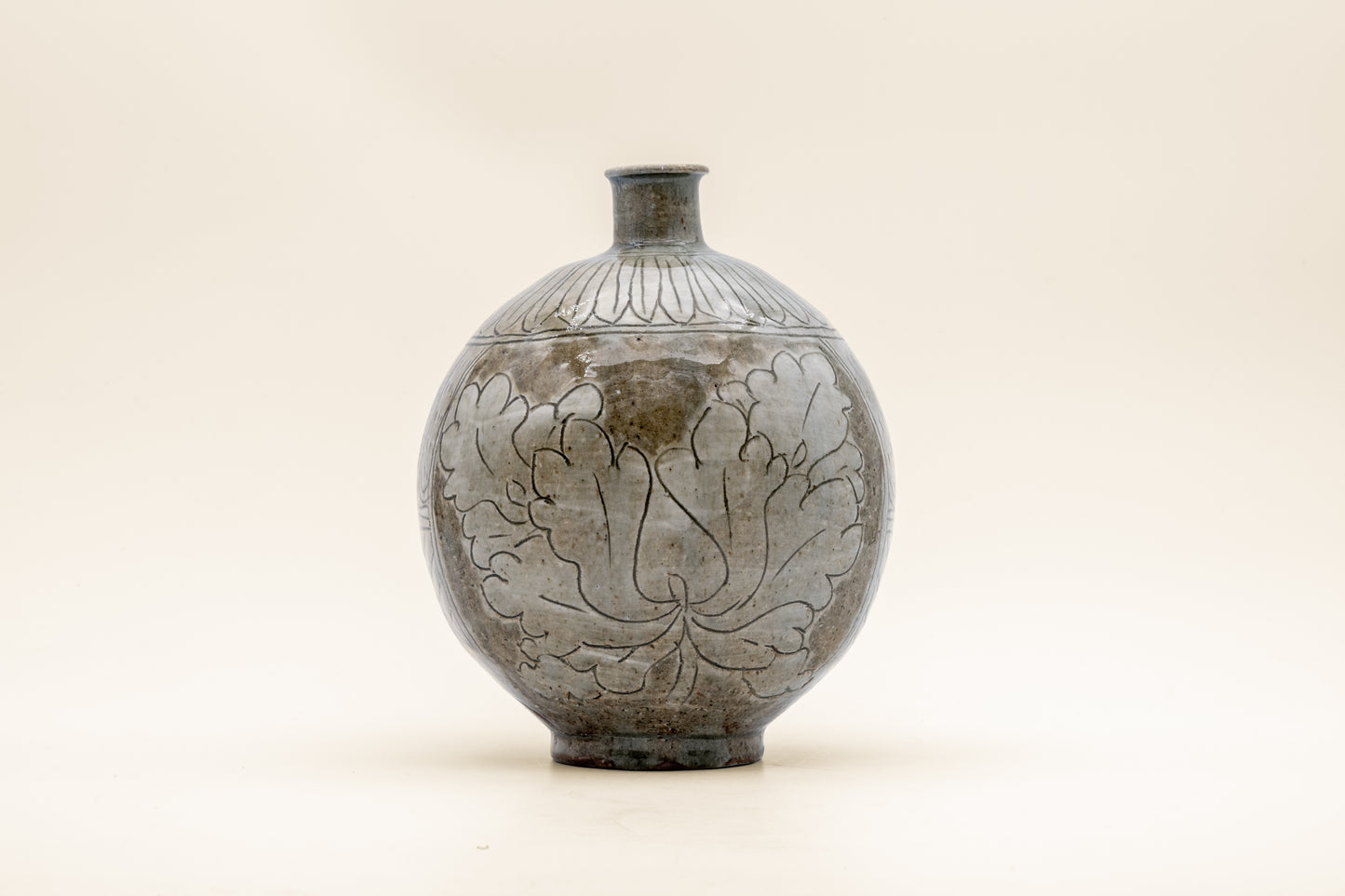 Henko Vase "Buncheong Kakiotoshi" | MIT-V007