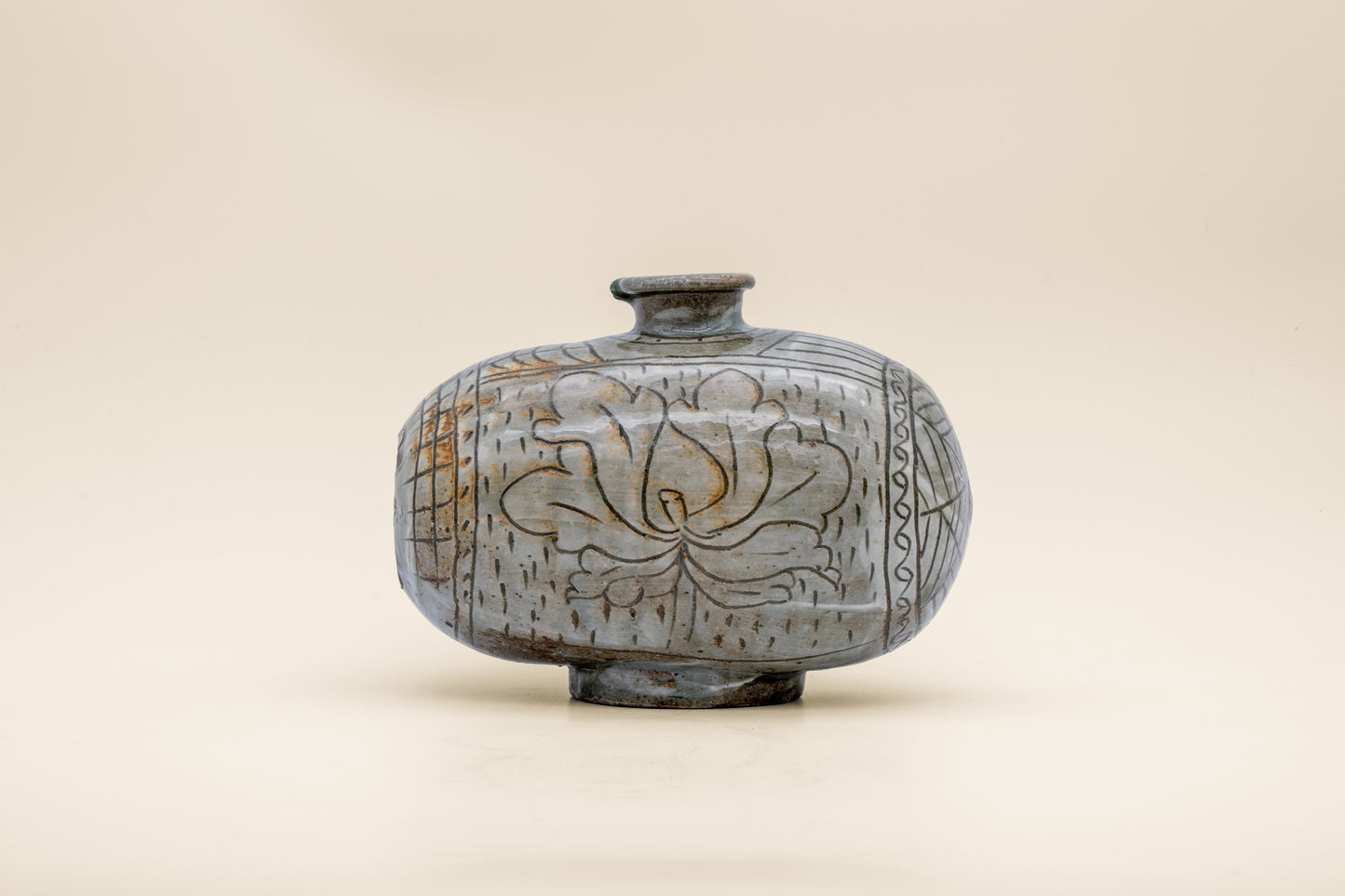 Buncheong Janggun Vase | MIT-V008
