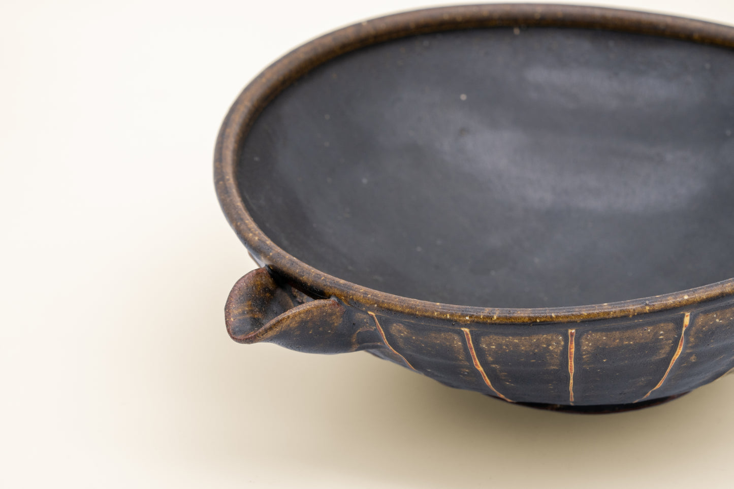 Black Glaze Katakuchi Bowl | MIT-L003