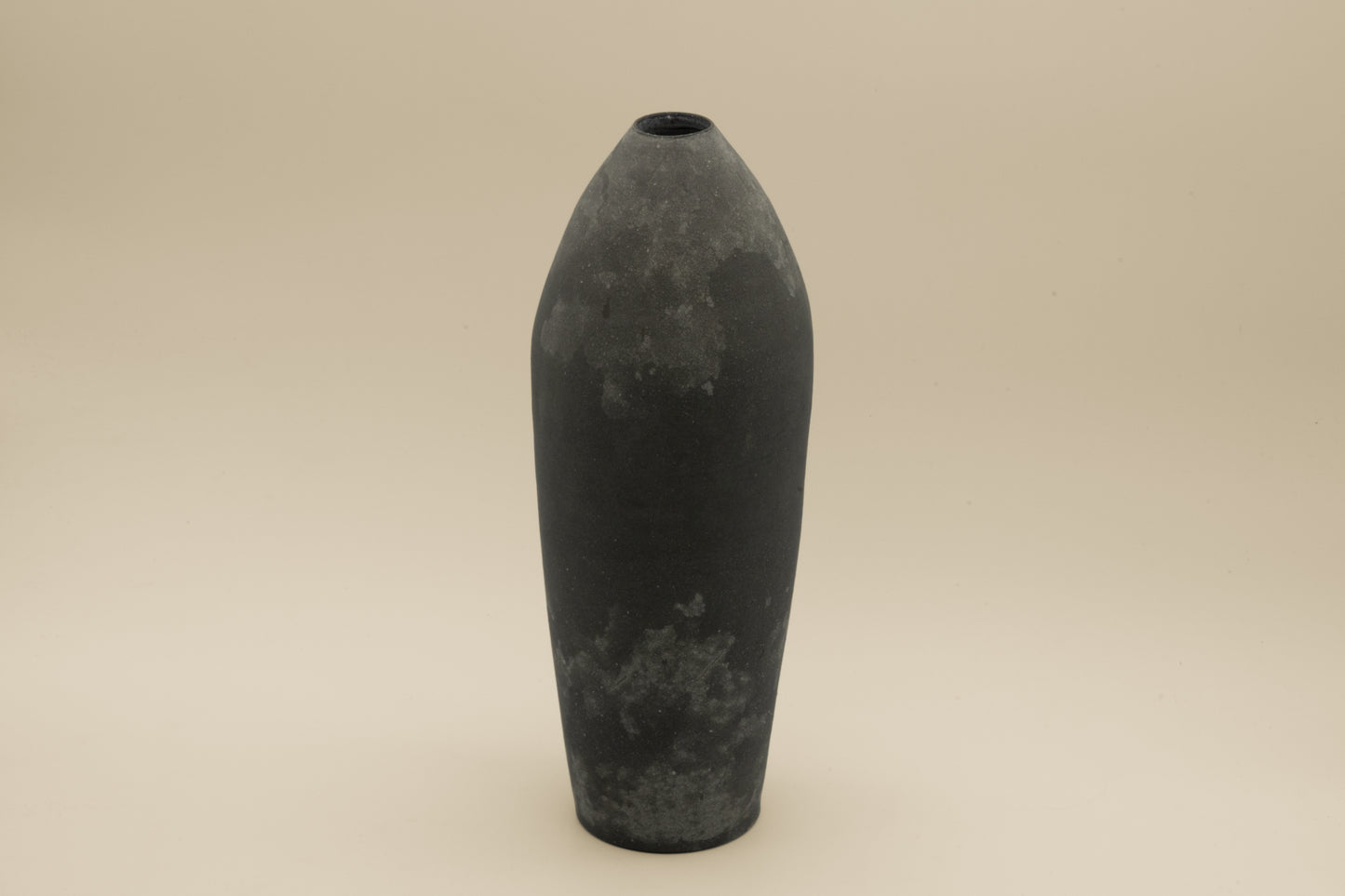 Vase by Kenji Omori