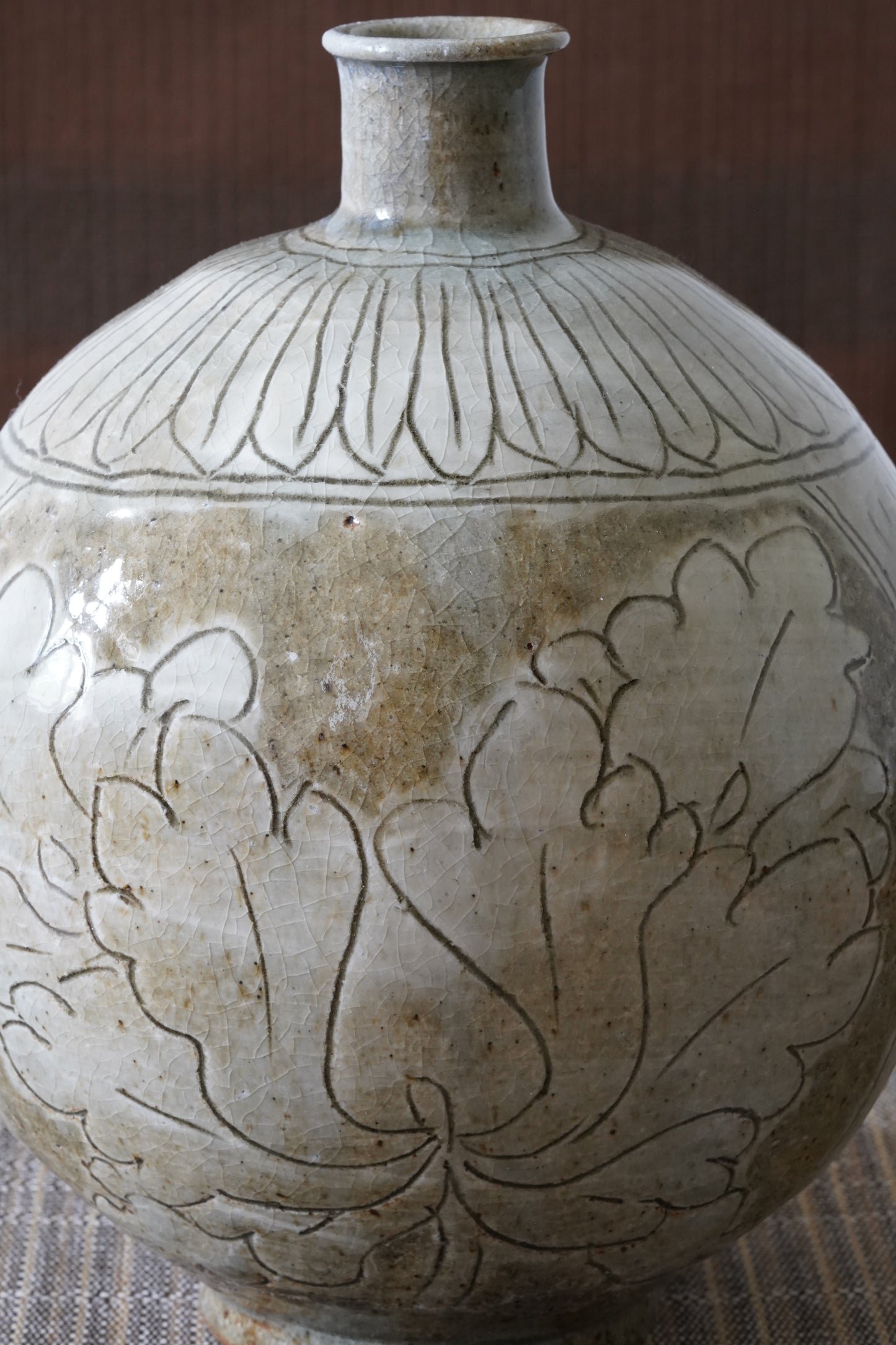 Henko Vase "Buncheong Kakiotoshi" | MIT-V007
