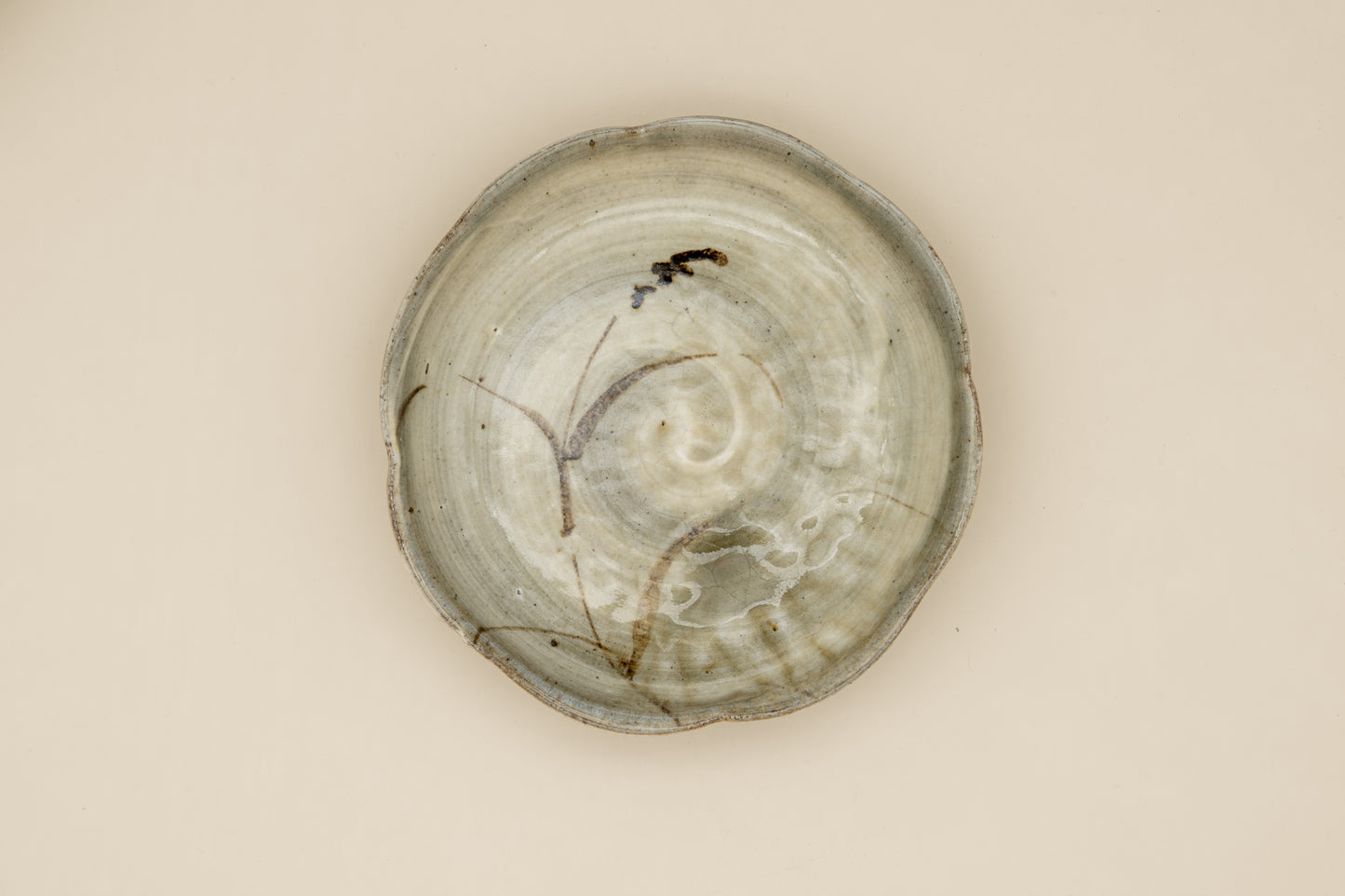 Karatsu Plate 16 cm "Hakeme with Wild Plant Motifs" | Set of 2 | MIT-S010