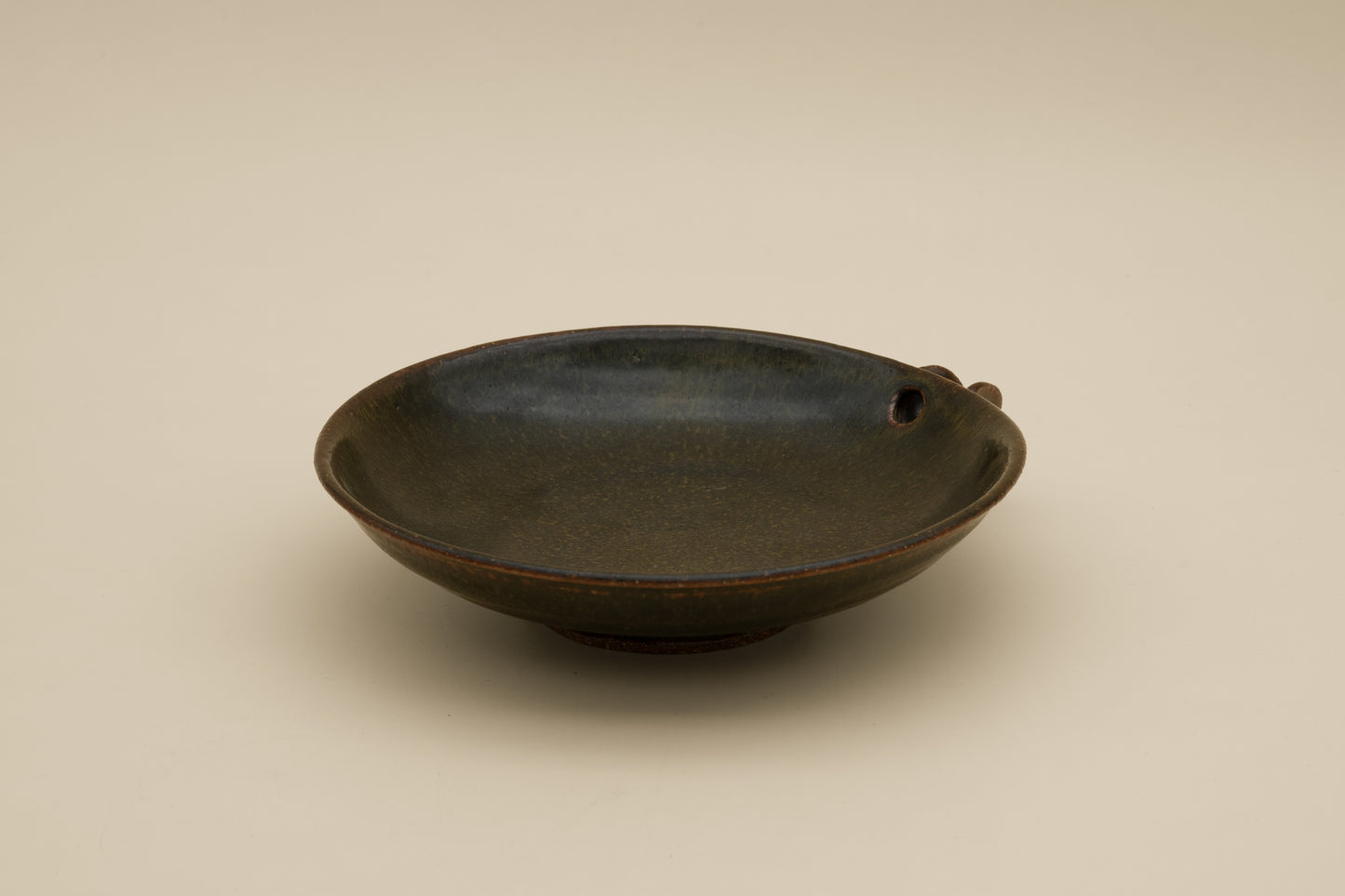 Flat Katakuchi Bowl 19 cm - Black Glaze | MIT-B016