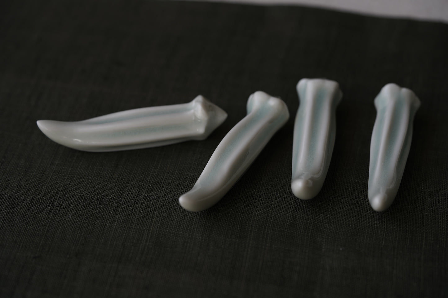 Okra Celadon Chopstick Rest | MUY-M001