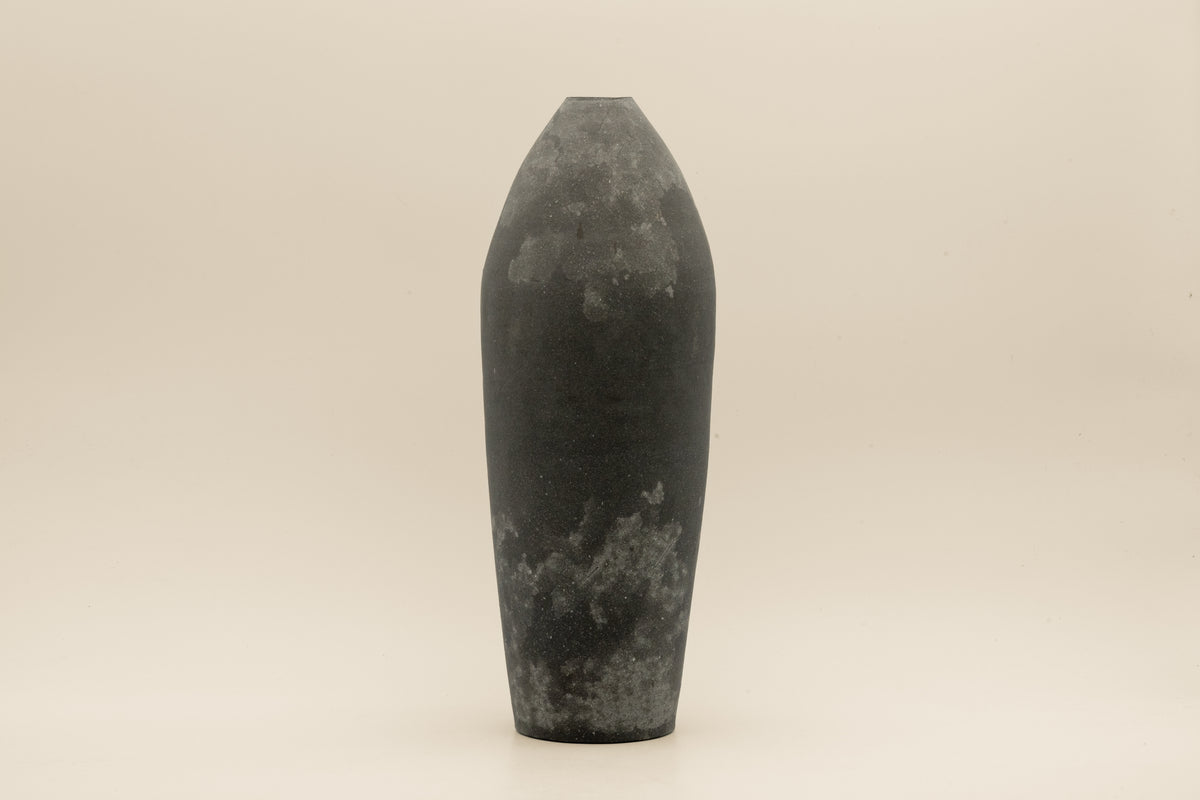 Vase by Kenji Omori