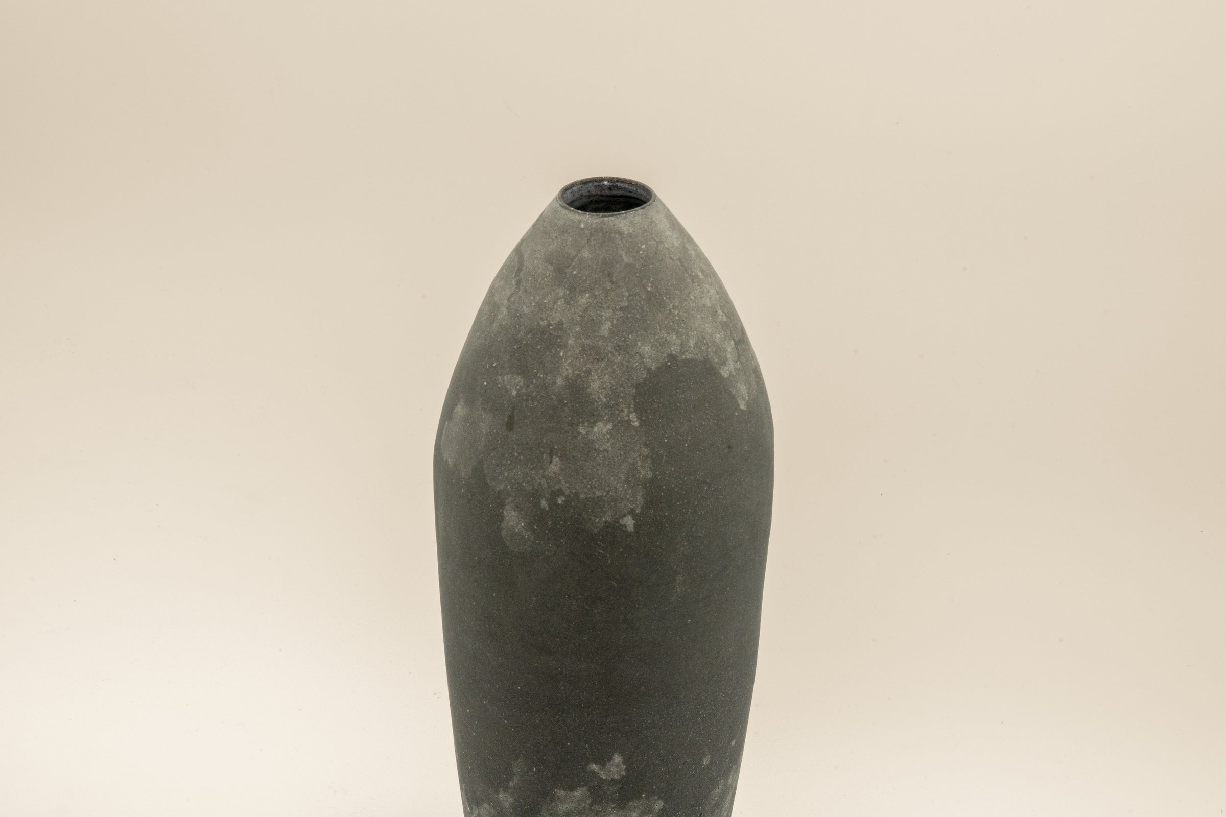Vase by Kenji Omori