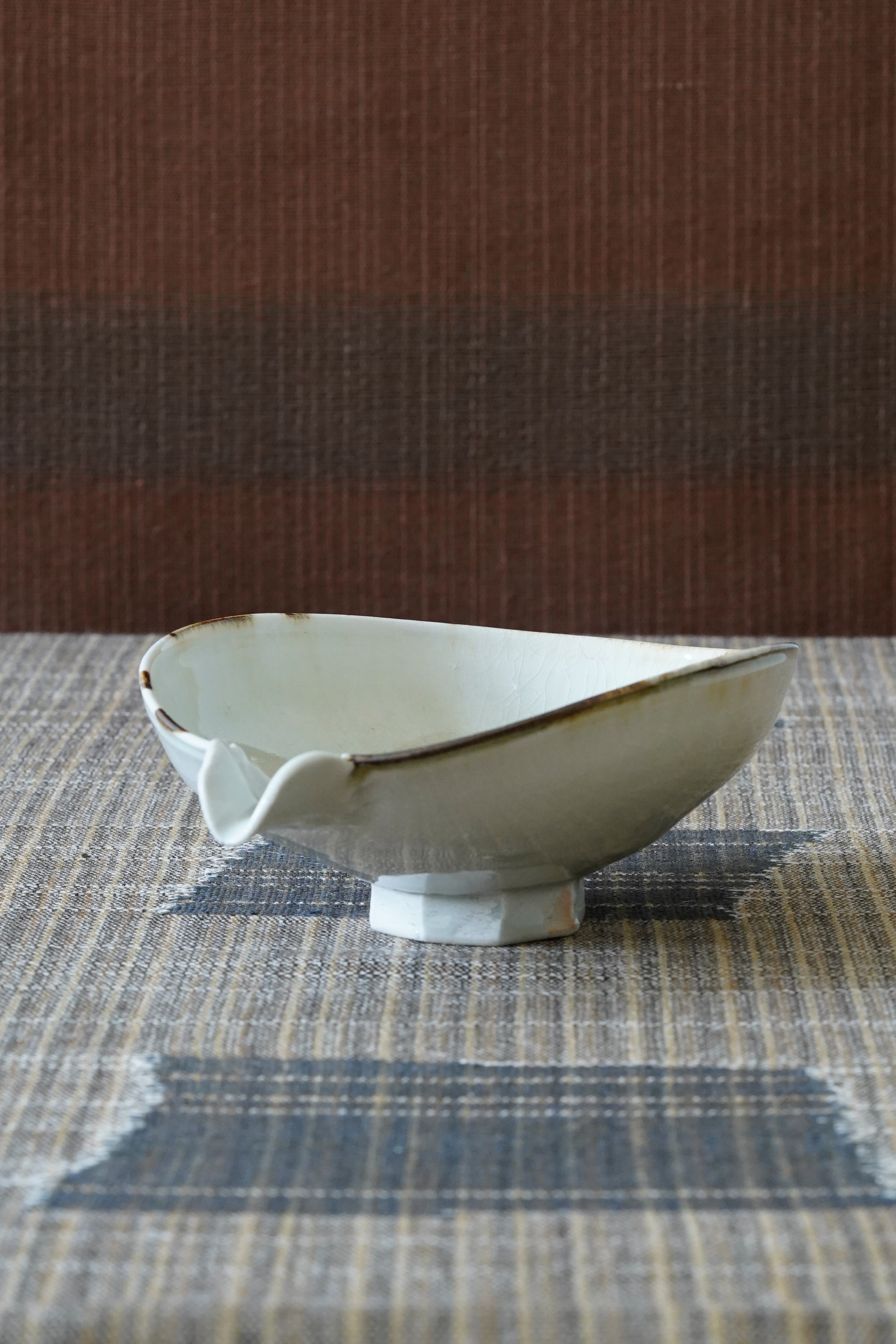 White Porcelain Katakuchi Bowl by Tasuku Mitsufuji