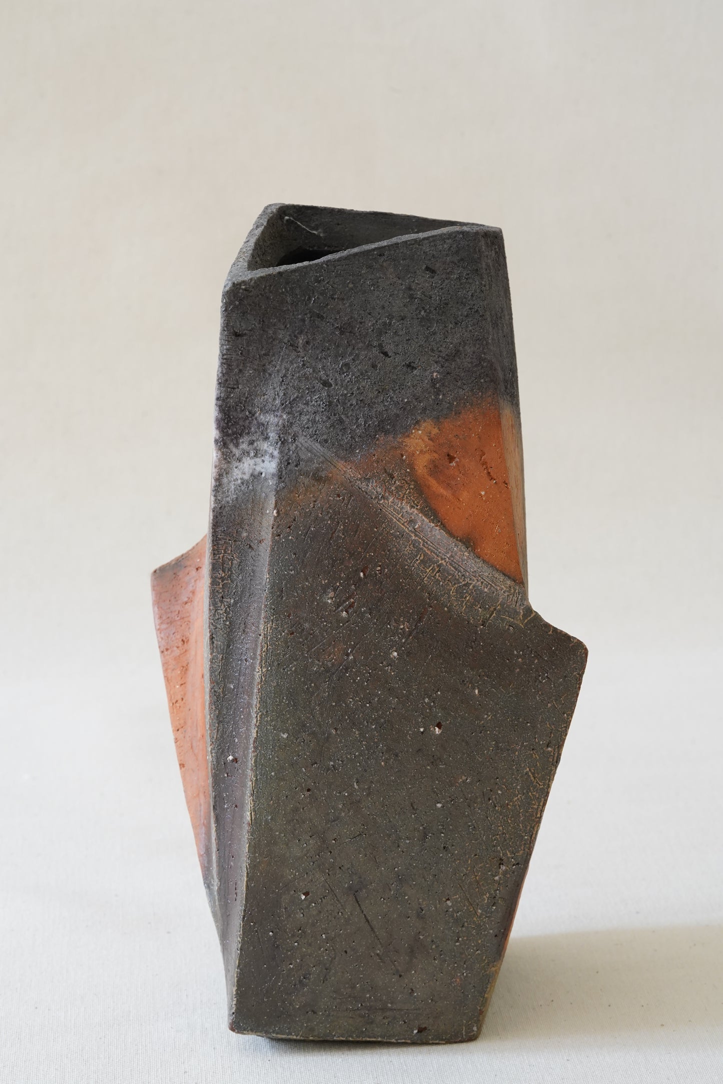 Bizen Flower Vase - "Shizen Nerikomi” | TOH-V004