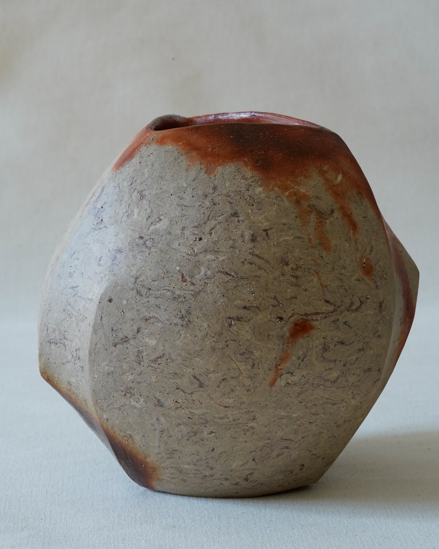 Bizen Flower Vase - "Shizen Nerikomi" | TOH-V003