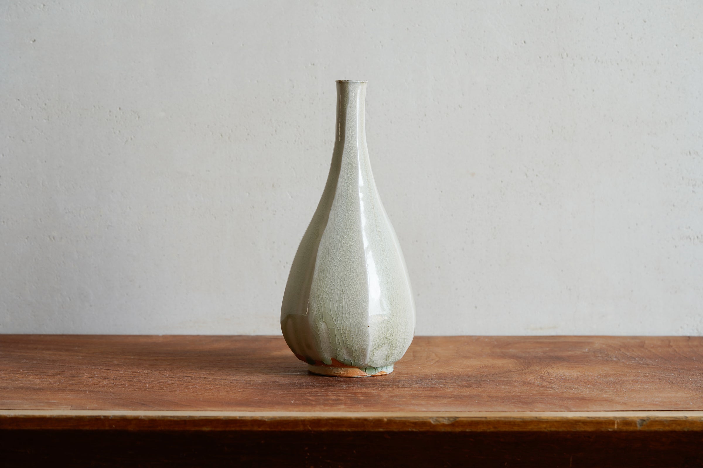 White Porcelain Bevelled Vase | MIT-V004