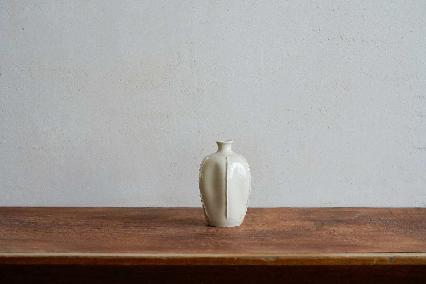 White Porcelain Vase | MIT-V014