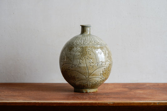 Henko Vase "Buncheong Kakiotoshi" | MIT-V007