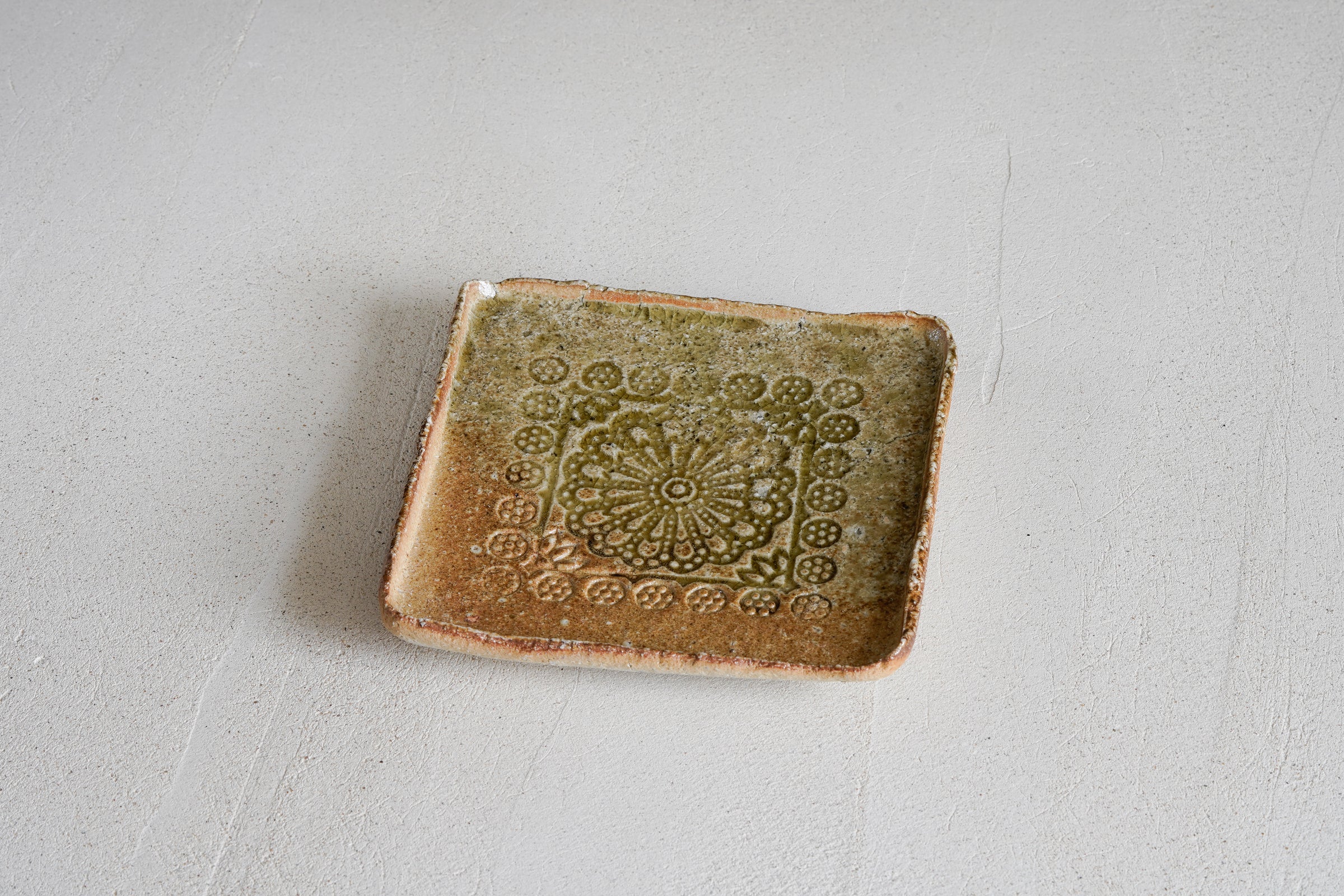 Shigaraki Square Plate | SUH-P011