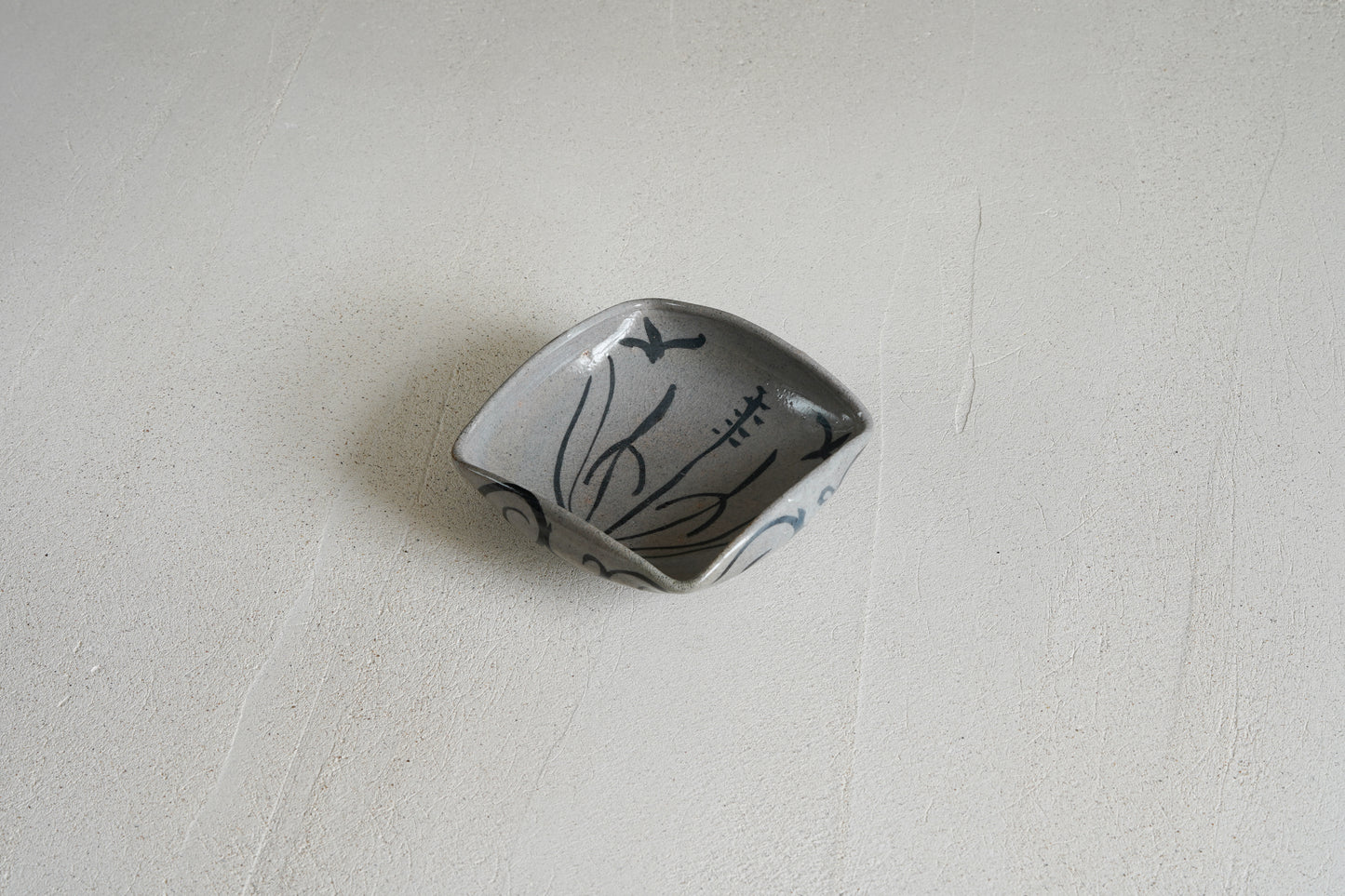 Karatsu Squared Bowl | MIT-P033