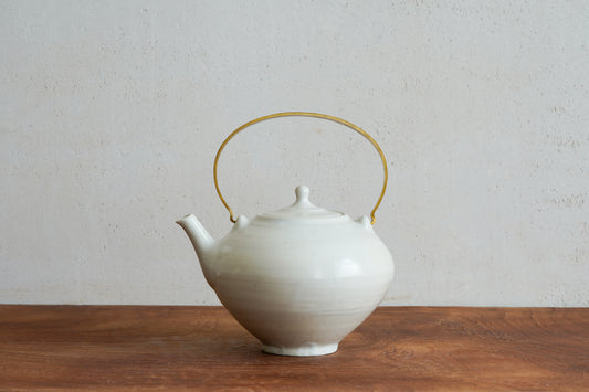 Porcelain Tea Pot "Shinogi" | SAT-T001