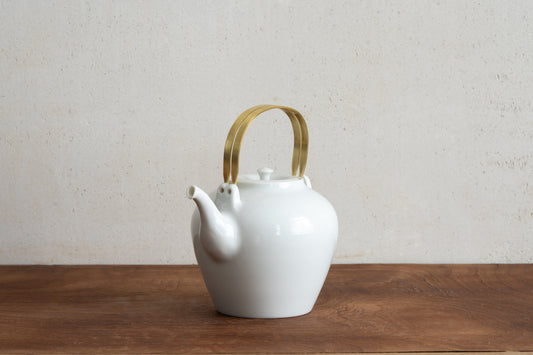 Porcelain Pot Brass Handle (M) | MUY-T002