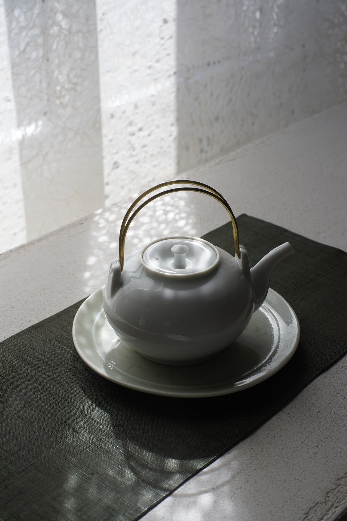 Porcelain Pot Brass Handle (S) | MUY-T001