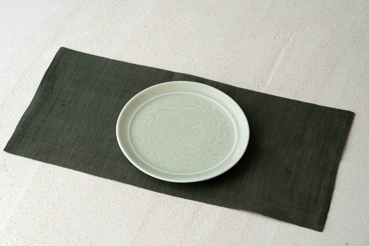 Celadon Plate "Song Karakusa" 18 cm | MUY-P004
