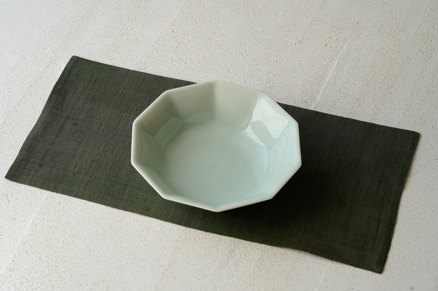 Celadon Decagonal Bowl 18 cm | MUY-P002