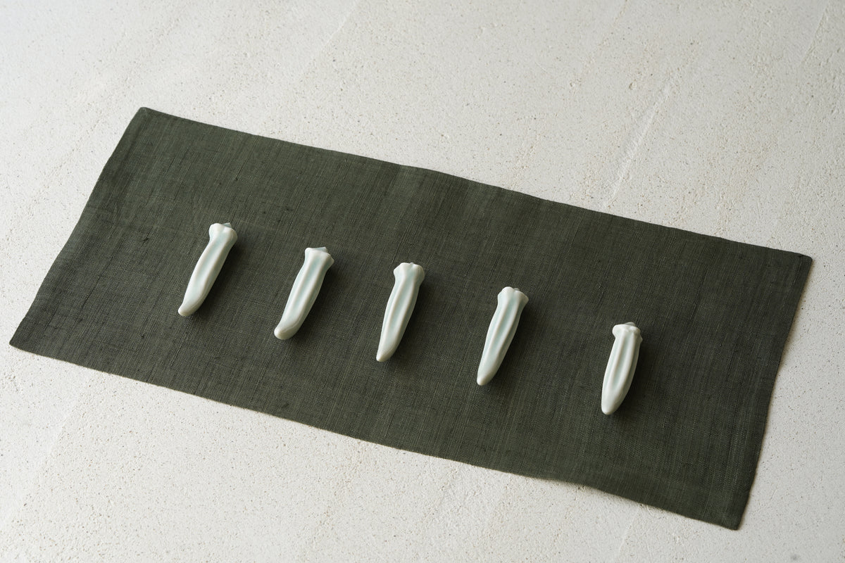Okra Celadon Chopstick Rest  | MUY-M001